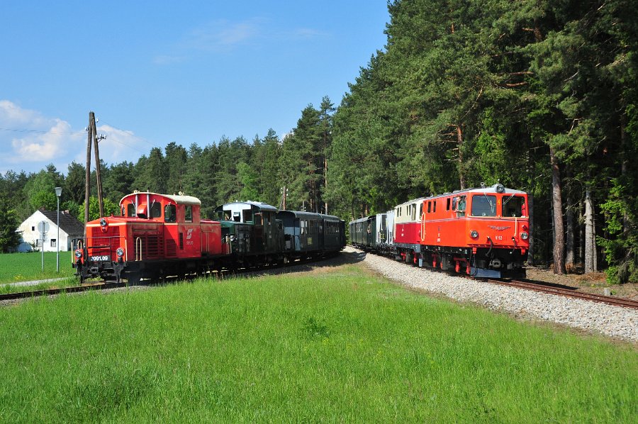 Lokparaden und Doppeltraktion 60 Jahre Diesellok 2095 (14)